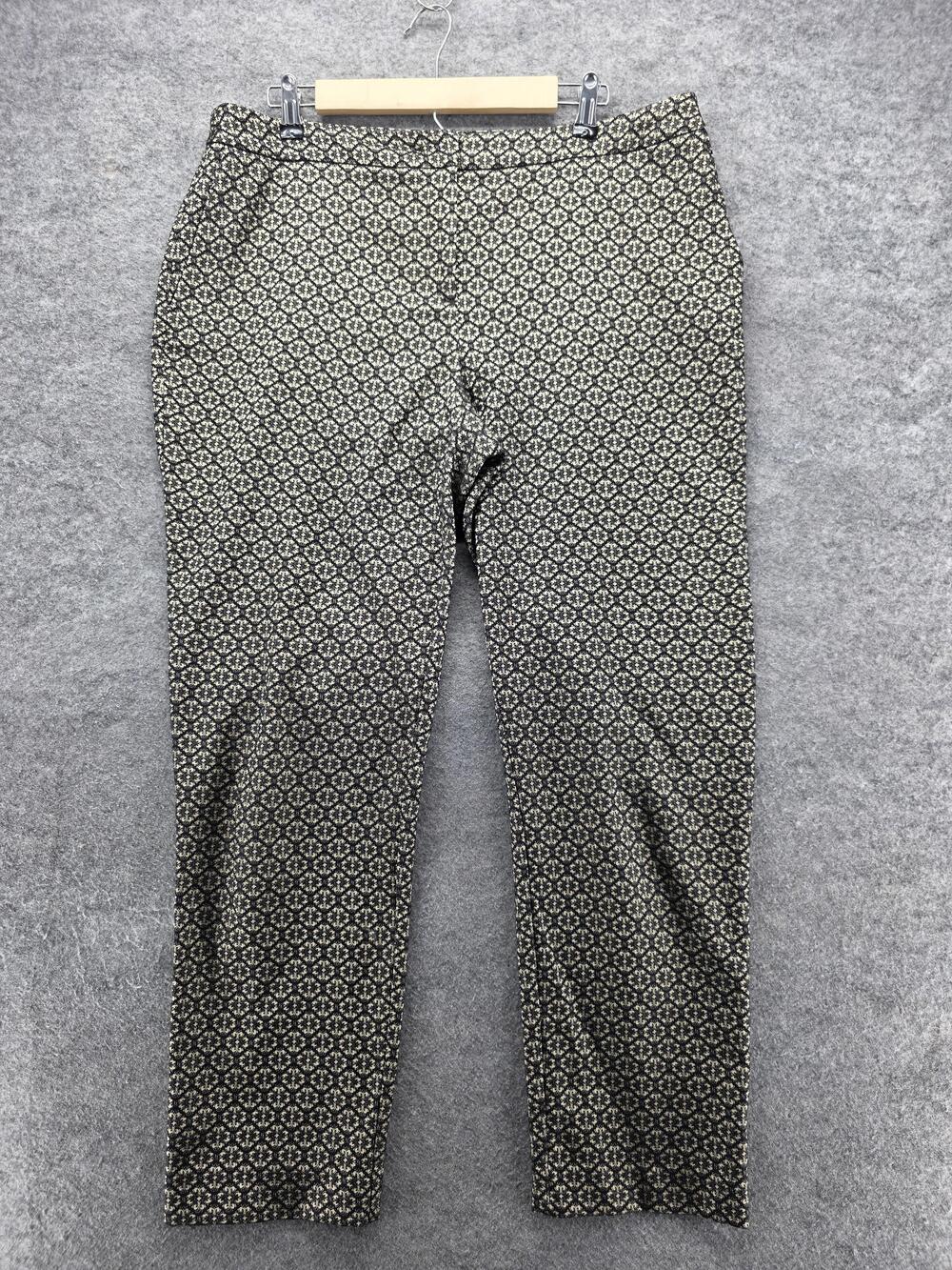 Chico's Pants Womens 2 Black Beige Jacquard Stretch Straight Leg Dressy Textured